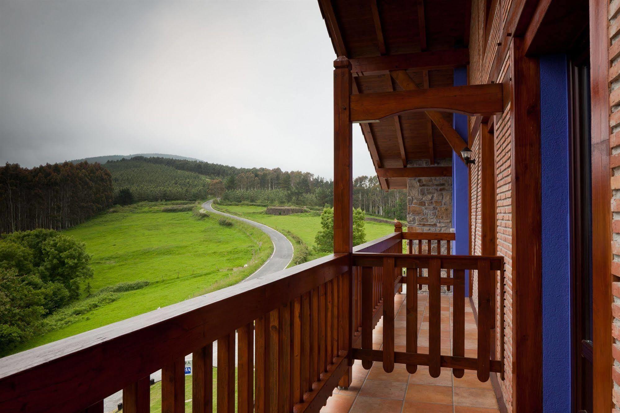 Hotel-Apartamento Rural Atxurra Bermeo Esterno foto